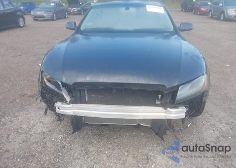 2010 Audi A5 Premium Plus из США, поврежденный, VIN WAUCKAFR4AA064845